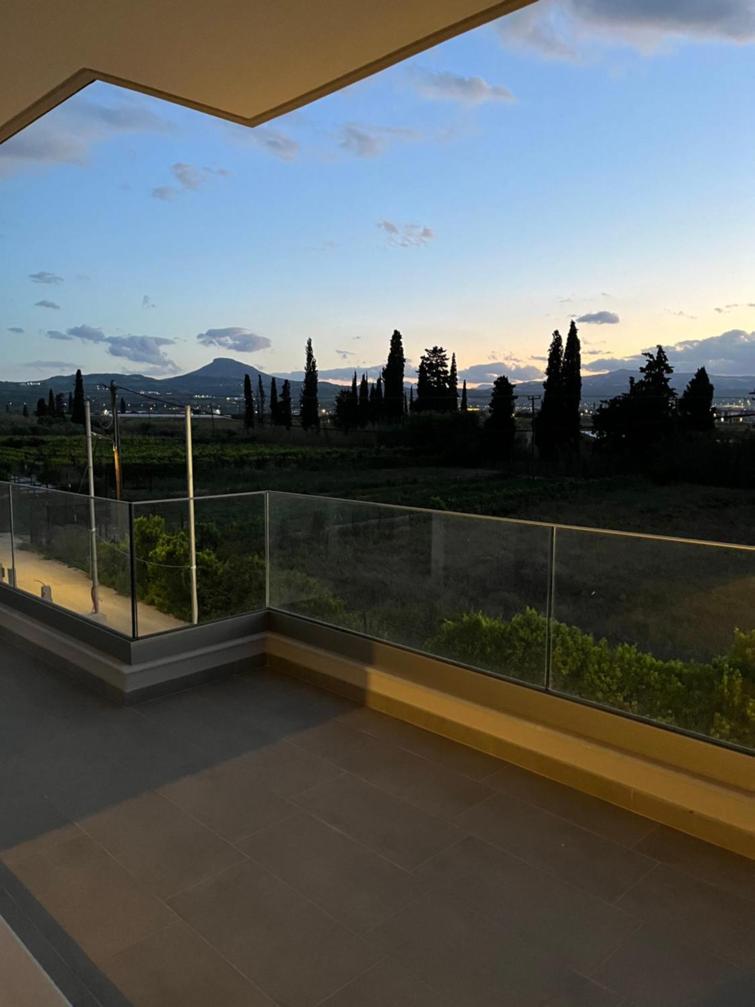 Villa Maria Eirini Lechaio Bagian luar foto